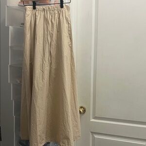H&M Beige Maxi Skirt